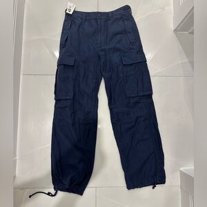 Aritiza tna ultility style cargo pants in navy blue